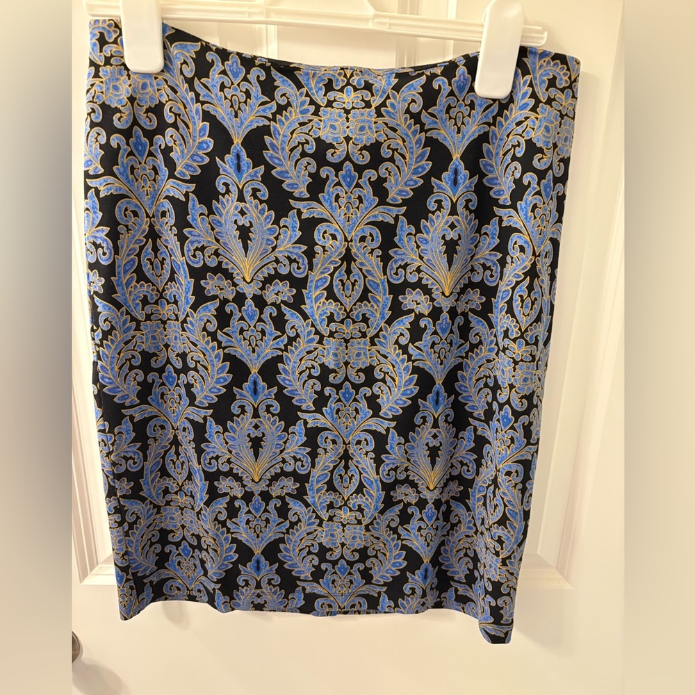 Elegant Black and Blue Patterned Skirt